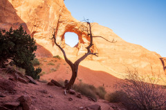 Photo of the Ear of the Wind in Monument Valley