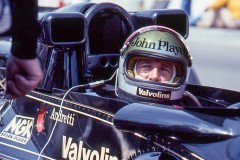 Photo of F1 Lotus with driver Mario Andretti. 1977 F1 LBGP