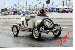 Photo of the 3 Kilo Speedster at the Antique National Drag Races at Fontana, CA